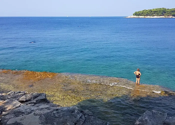 With A Parking Space - 21895 아파트