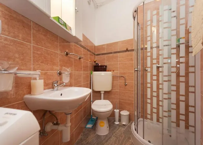 Apartman With A Parking Space - 21895